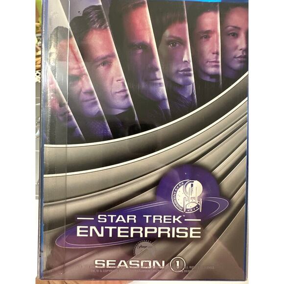 Star Trek Enterprise Season One 7disc Set 2005 Paramount Pictures. Excellent Con - Picture 2 of 2